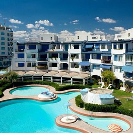 Portoverde Beach Apartments Misano Adriatico Eksteriør bilde
